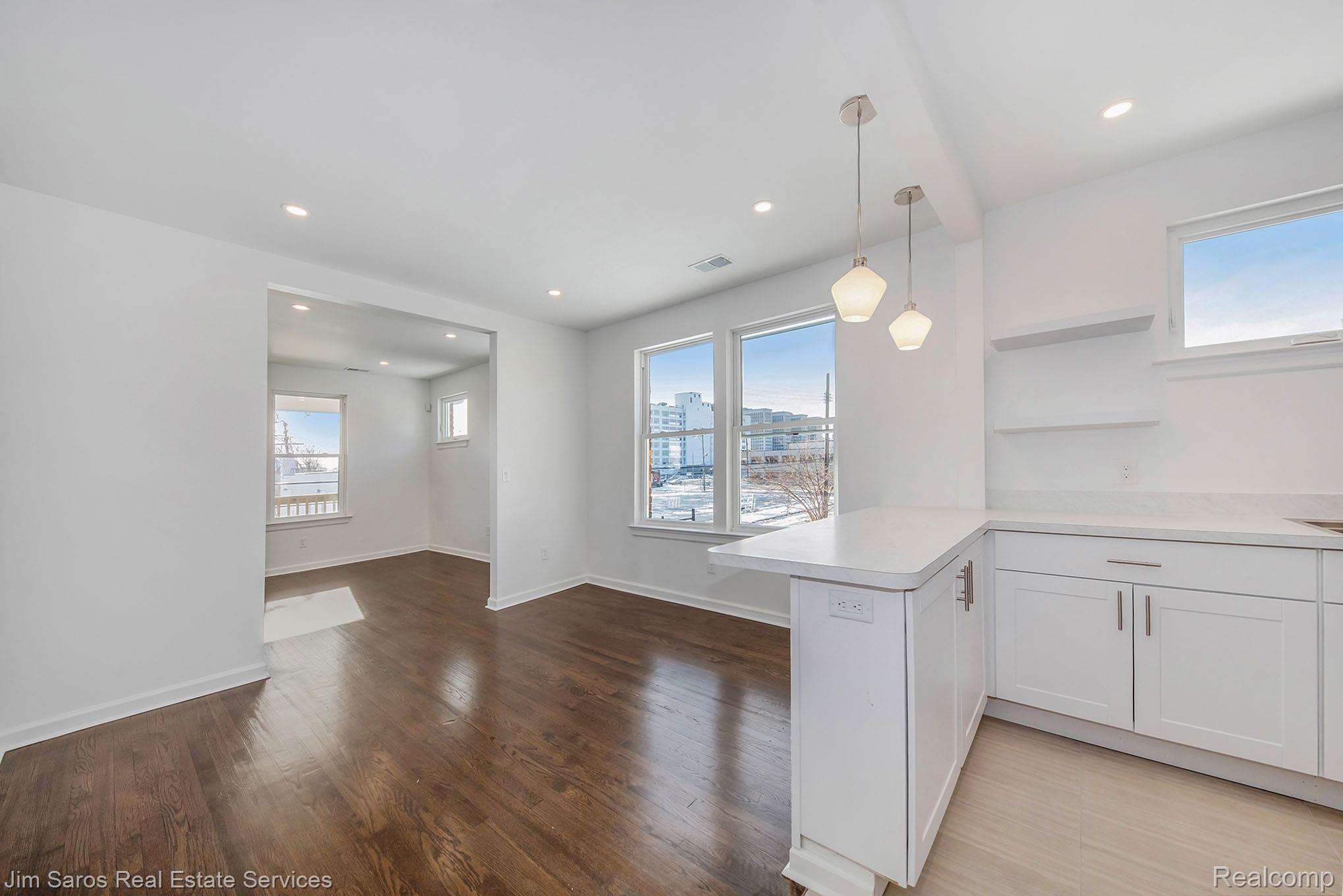 249 Custer Street Detroit, MI 48202 - Photo 9 of 22 2S4A4725.jpg