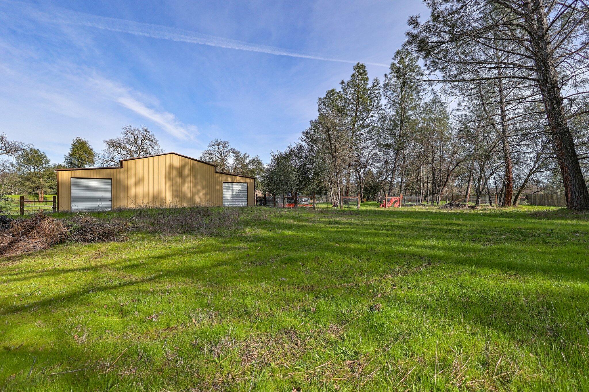 21365 Dersch Road Anderson, CA 96007 - Photo 49 of 55 a house view with garden space