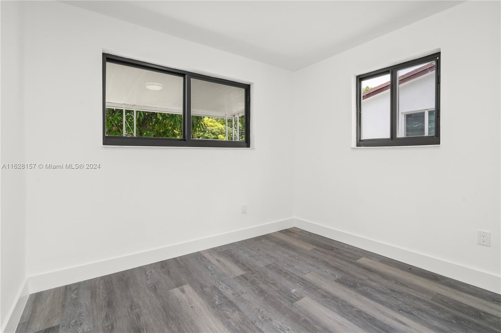 1135 West 23rd Street Hialeah, FL 33010 - Photo 15 of 23