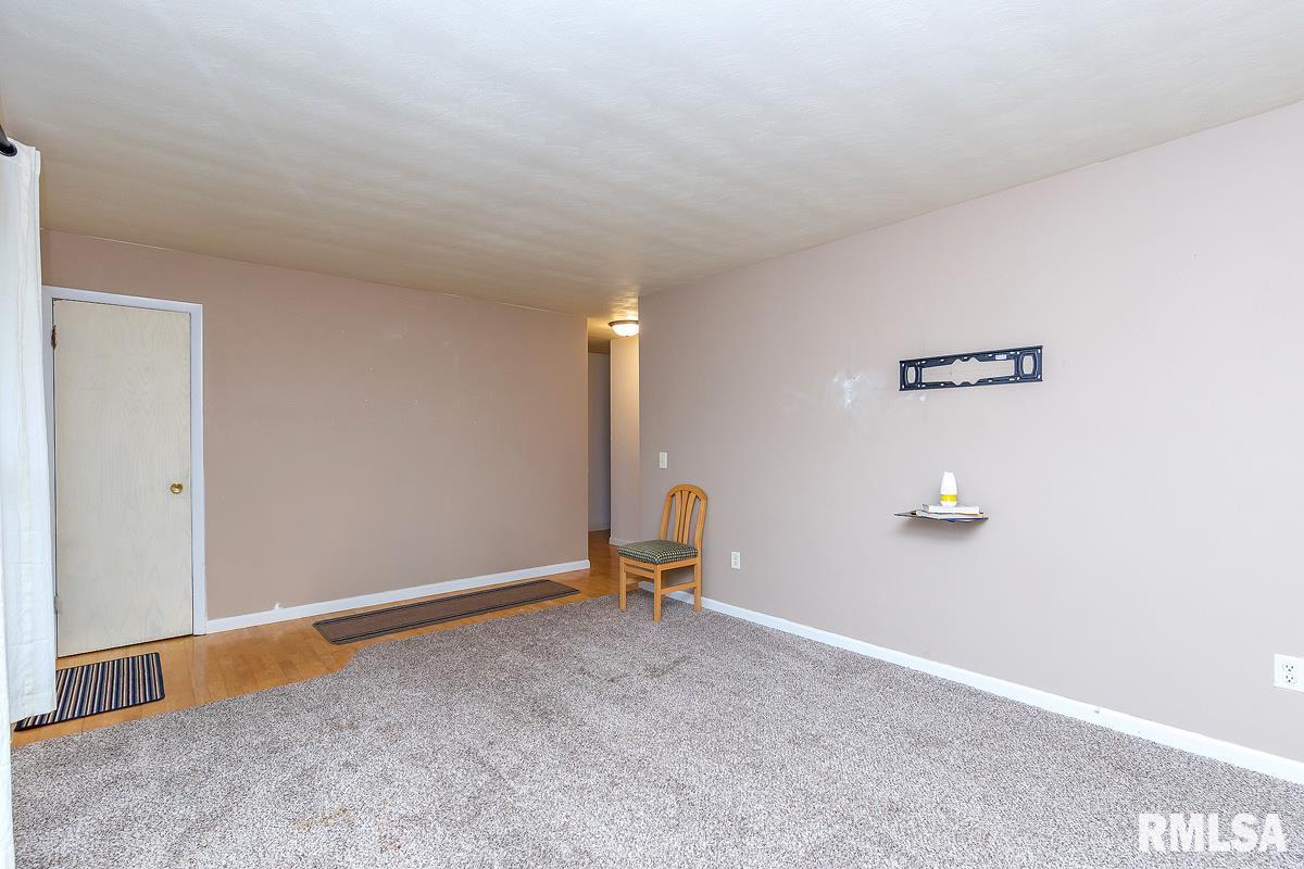 931 Cleveland Road Colona, IL 61241 - Photo 4 of 15 Gallery Image 4