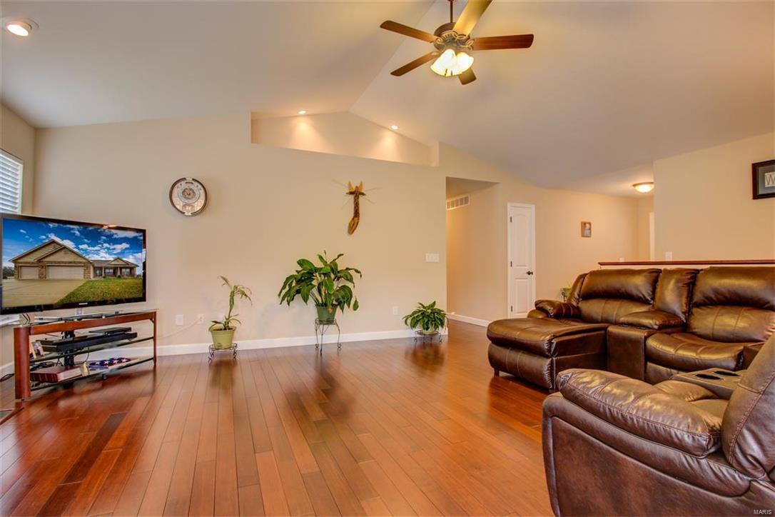 338 Kahlua Court Columbia, IL 62236 - Photo 7 of 36 Gallery Image 7