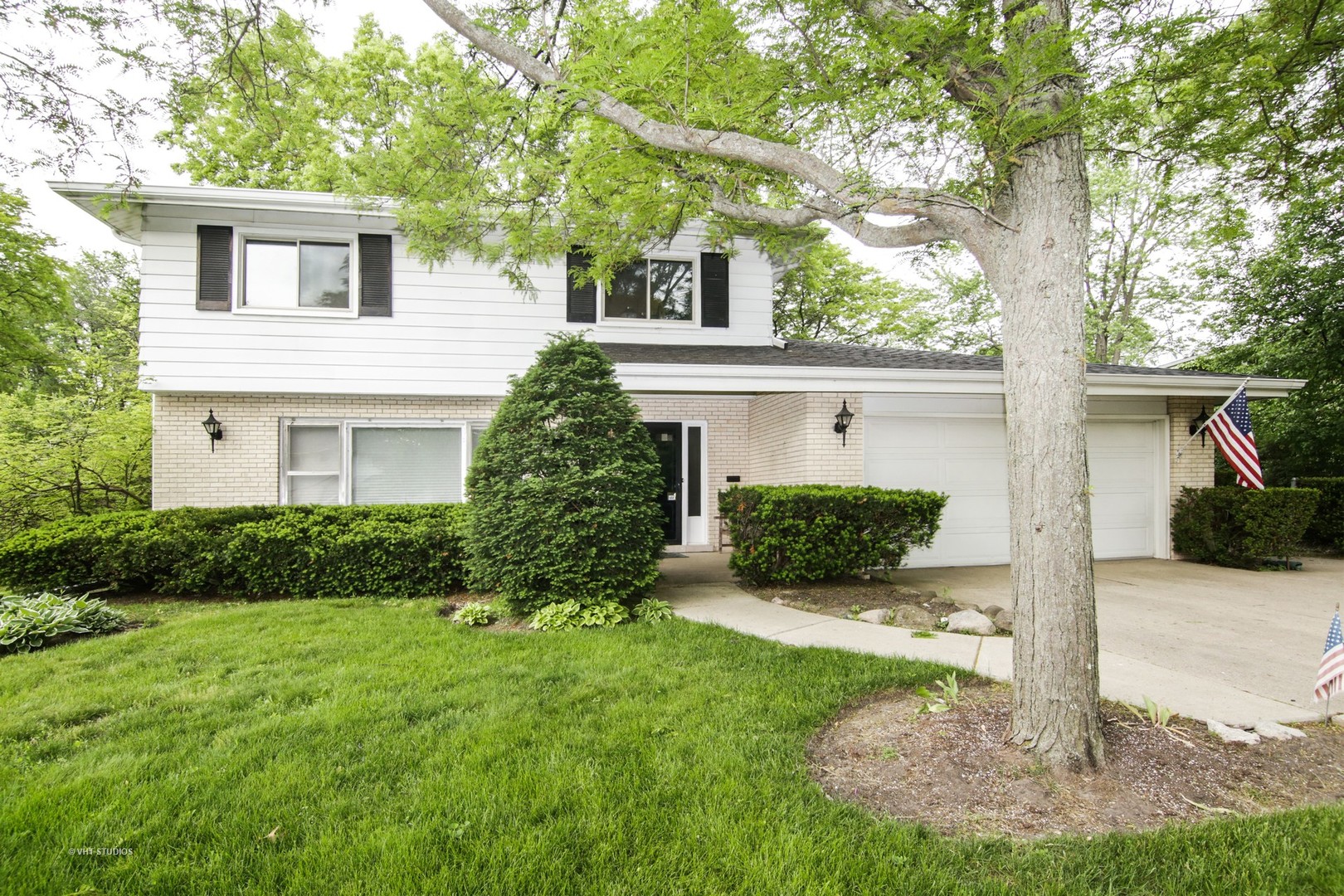 1922 Birch Road Northbrook, IL 60062 - Photo 1 of 11