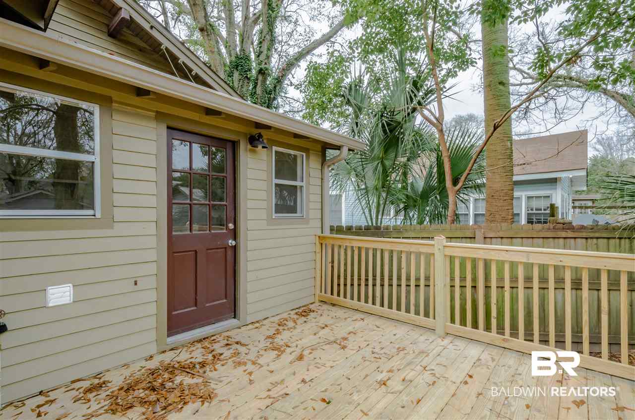 157 Houstreeton Street Mobile, AL 36606 - Photo 10 of 40