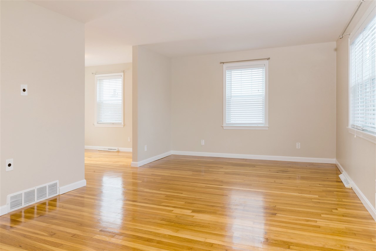 65 Fields Road Portsmouth, NH 03801 - Photo 4 of 22