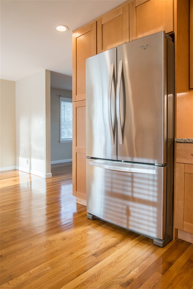 65 Fields Road Portsmouth, NH 03801 - Photo 6 of 22