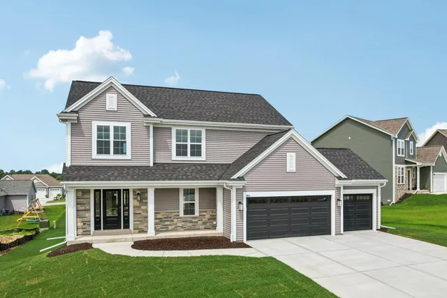 $598,900 | 665 Mary Way, Slinger, WI 53086