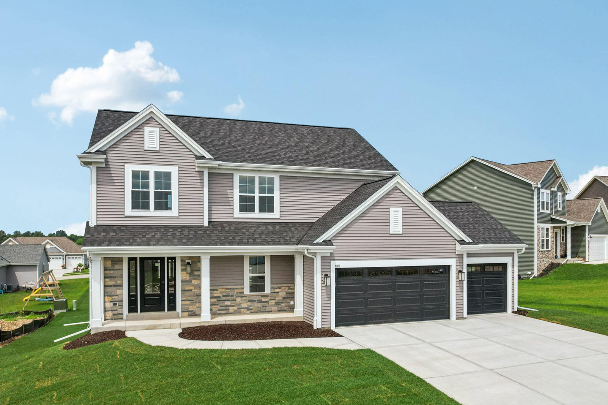 665 Mary Way Slinger, WI 53086 - Photo 1 of 27 665 Mary Way 01 Transitional