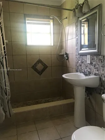 $2,000 | 3825 Northwest 90th Avenue, Unit 3825, Sunrise, FL 33351