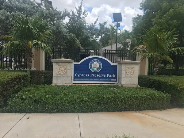 $2,000 | 3825 Northwest 90th Avenue, Unit 3825, Sunrise, FL 33351