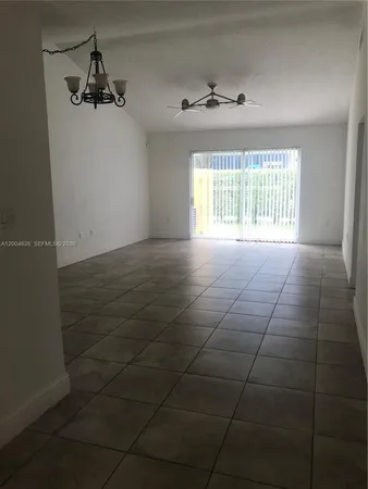 $2,000 | 3825 Northwest 90th Avenue, Unit 3825, Sunrise, FL 33351