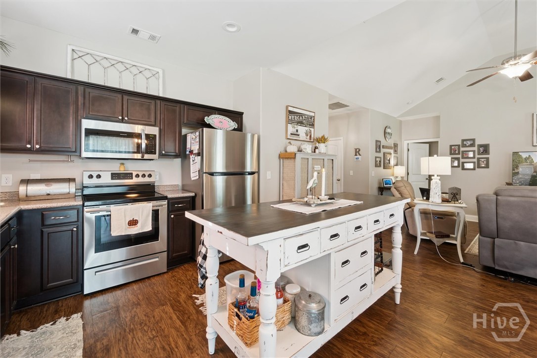 100 Pine Thicket Way Springfield, GA 31329 - Photo 11 of 26