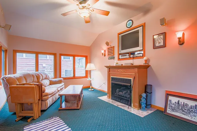 $314,900 | 10522 South Leavitt Street, Chicago, IL 60643