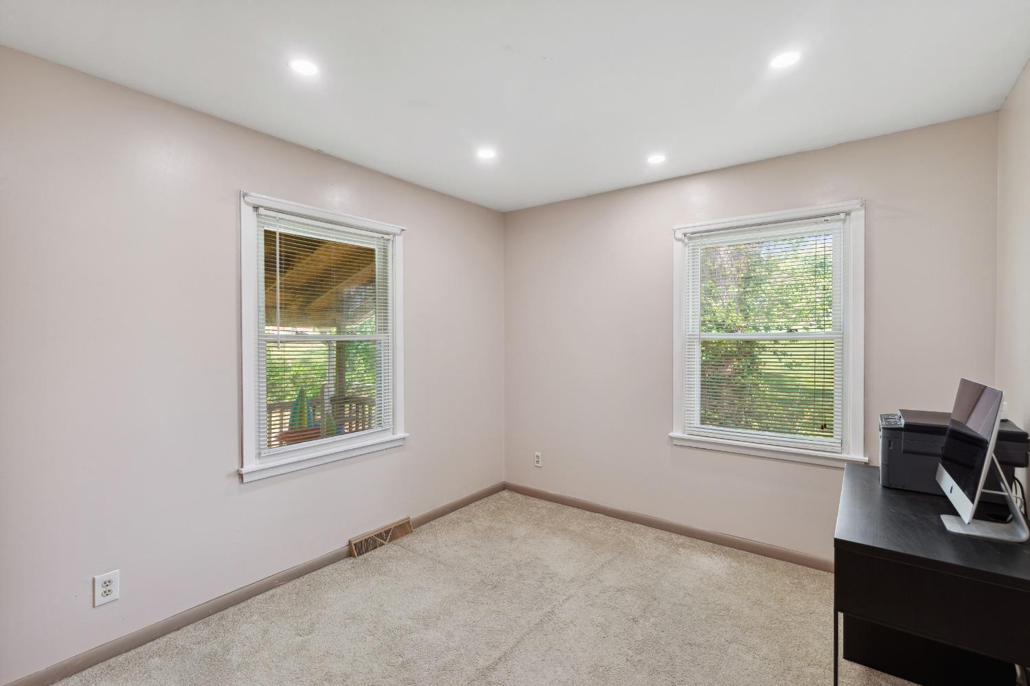 2452 Struble Road Cincinnati, OH 45231 - Photo 19 of 31 Gallery Image 19