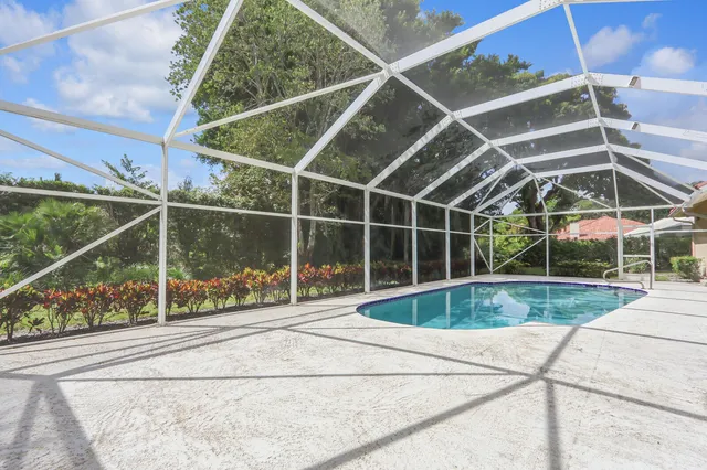 $1,300,000 | 18517 Southeast Heritage Drive, Jupiter, FL 33469