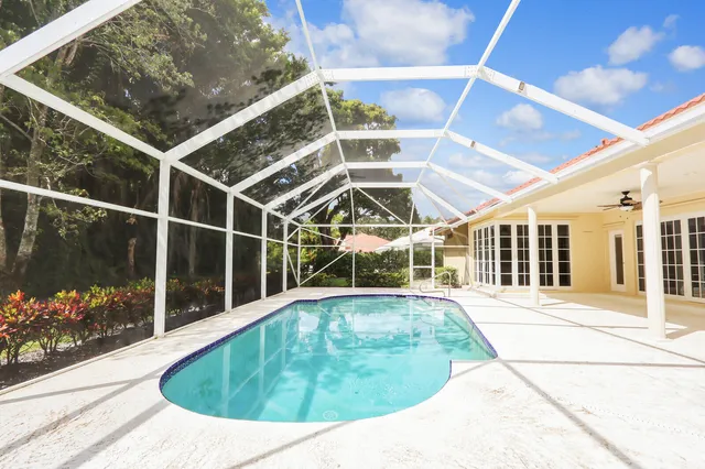 $1,300,000 | 18517 Southeast Heritage Drive, Jupiter, FL 33469