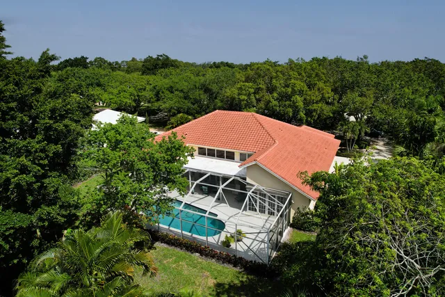 $1,300,000 | 18517 Southeast Heritage Drive, Jupiter, FL 33469