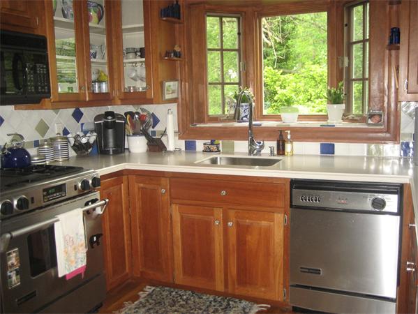 24 Ridge Road Marblehead, MA 01945 - Photo 3 of 15 Gallery Image 3