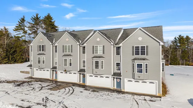 $479,900 | 22 Scribner Road, Raymond, NH 03077