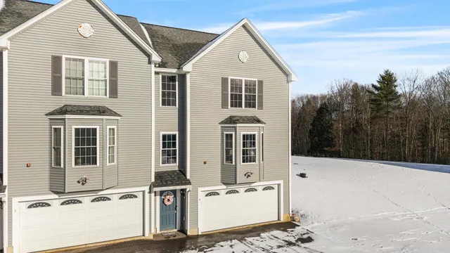 $479,900 | 22 Scribner Road, Raymond, NH 03077