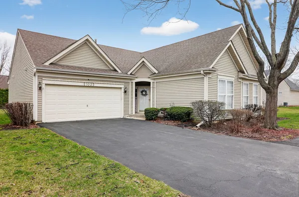 $355,000 | 21035 West Aspen Lane, Plainfield, IL 60544