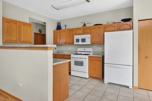 $355,000 | 21035 West Aspen Lane, Plainfield, IL 60544