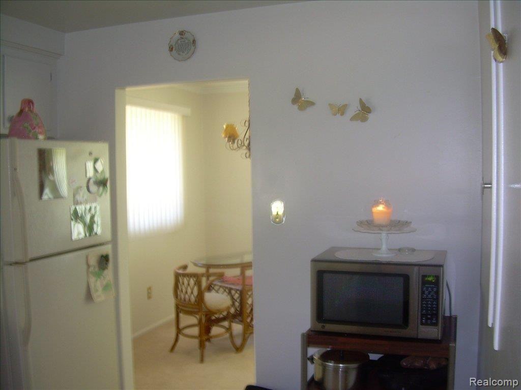 26541 Marshall Street Inkster, MI 48141 - Photo 9 of 25 Kitchen to Dining Rm