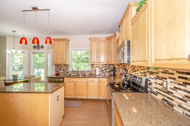 1744 Rolfield Way Henrico, VA 23238 - Photo 14 of 49 Gallery Image 14