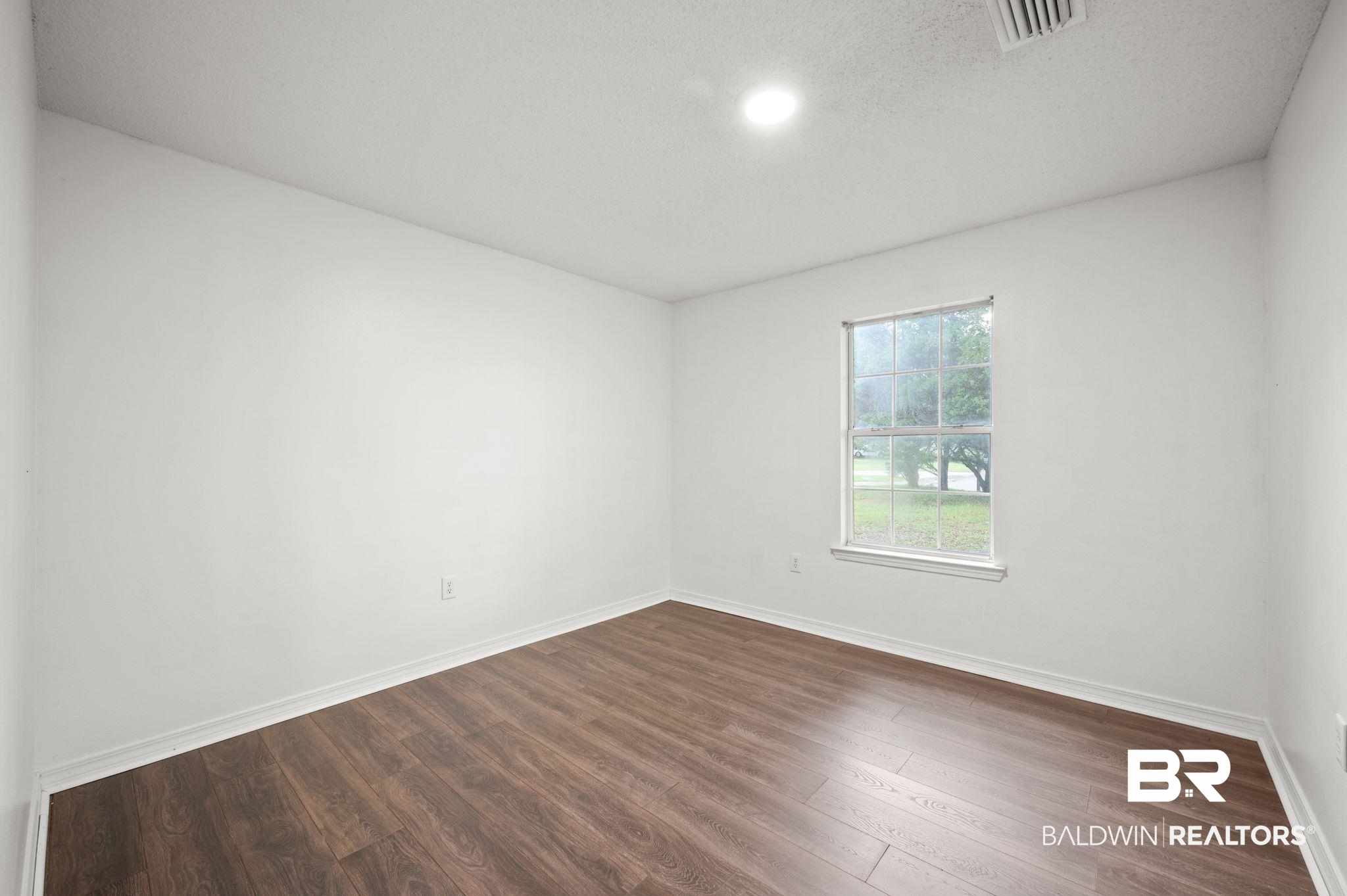 6831 Joy Court Theodore, AL 36582 - Photo 13 of 17