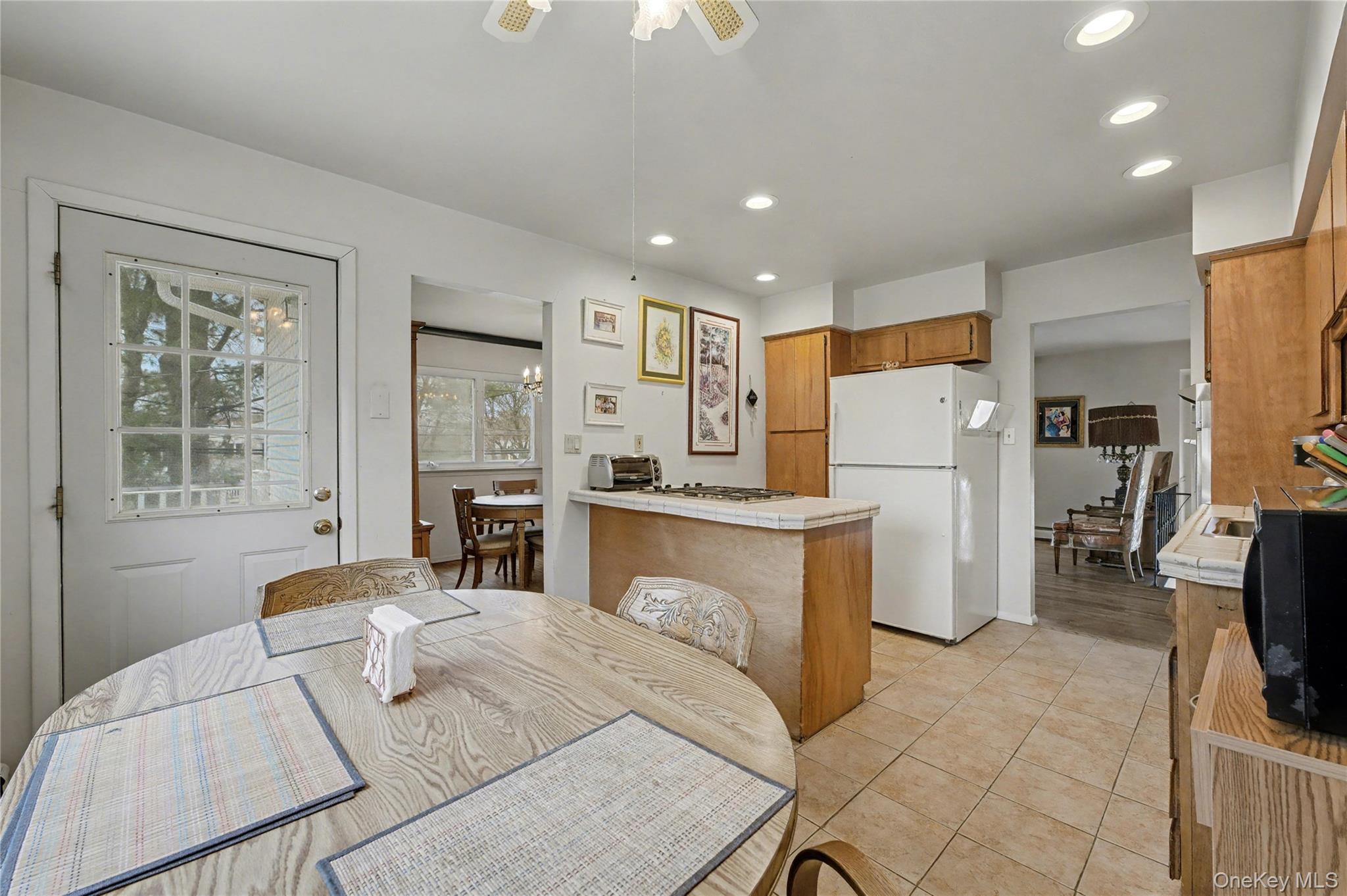 4 Bethal Lane Commack, NY 11725 - Photo 12 of 29