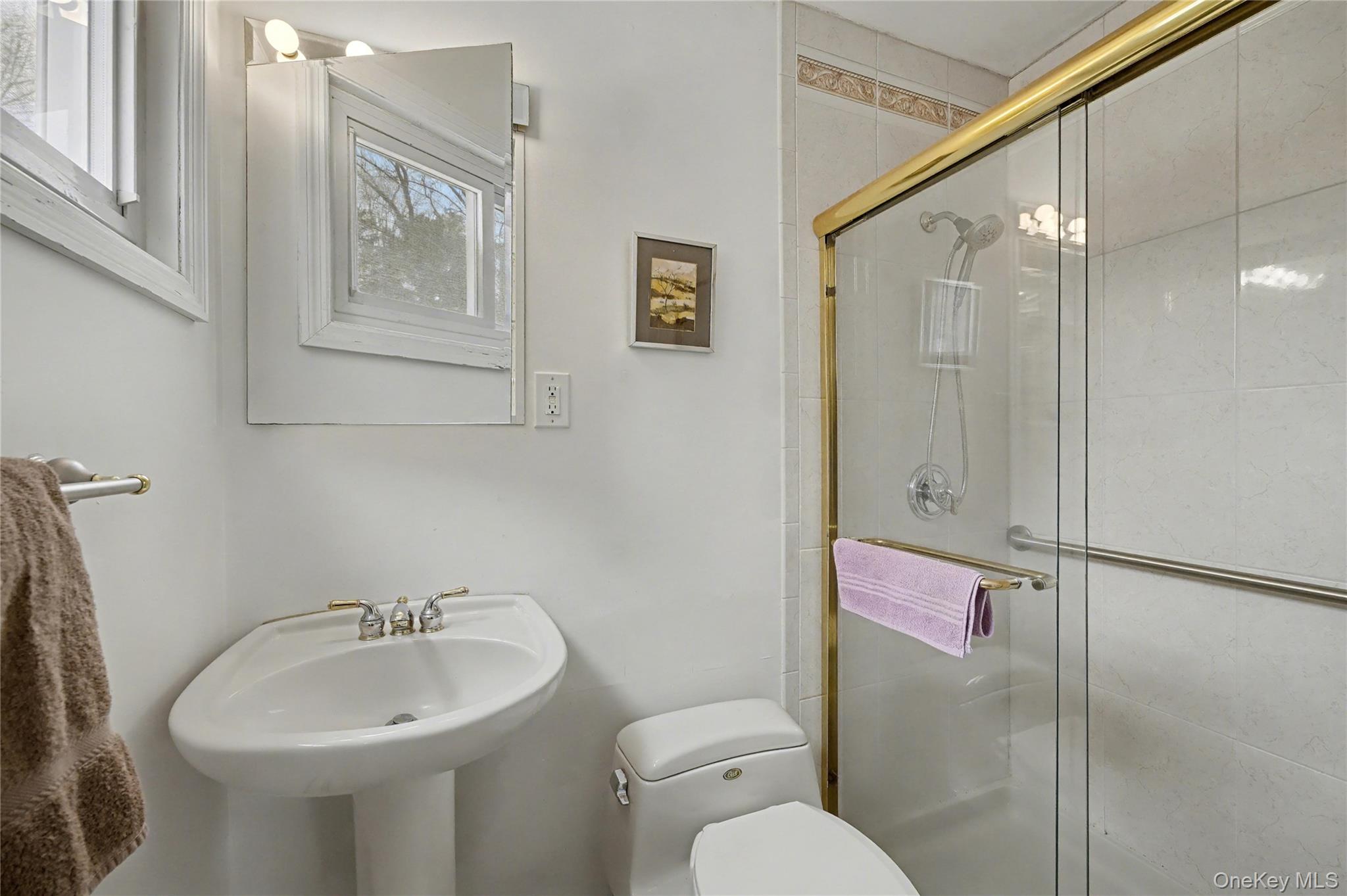 4 Bethal Lane Commack, NY 11725 - Photo 18 of 29