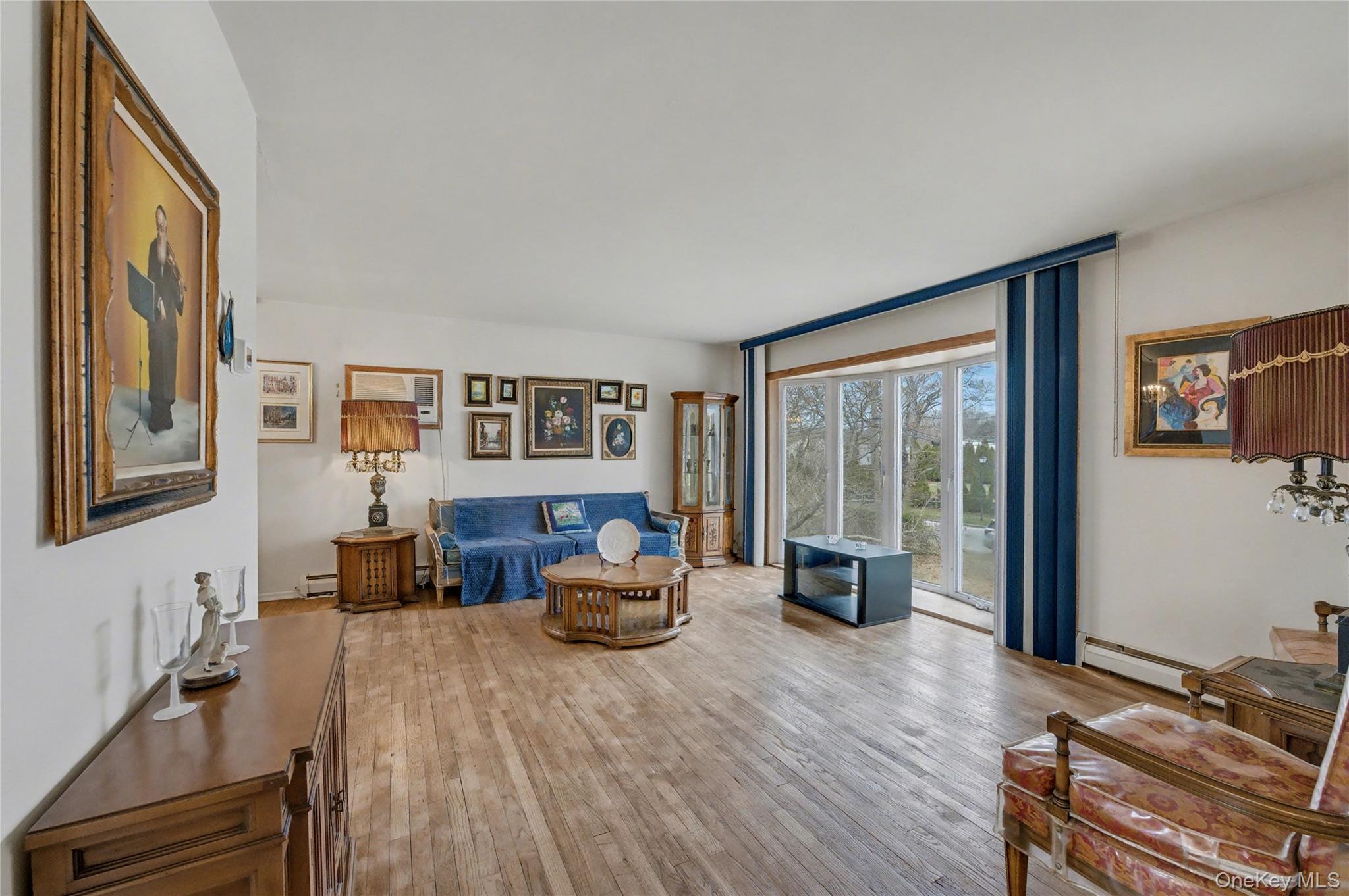 4 Bethal Lane Commack, NY 11725 - Photo 8 of 29