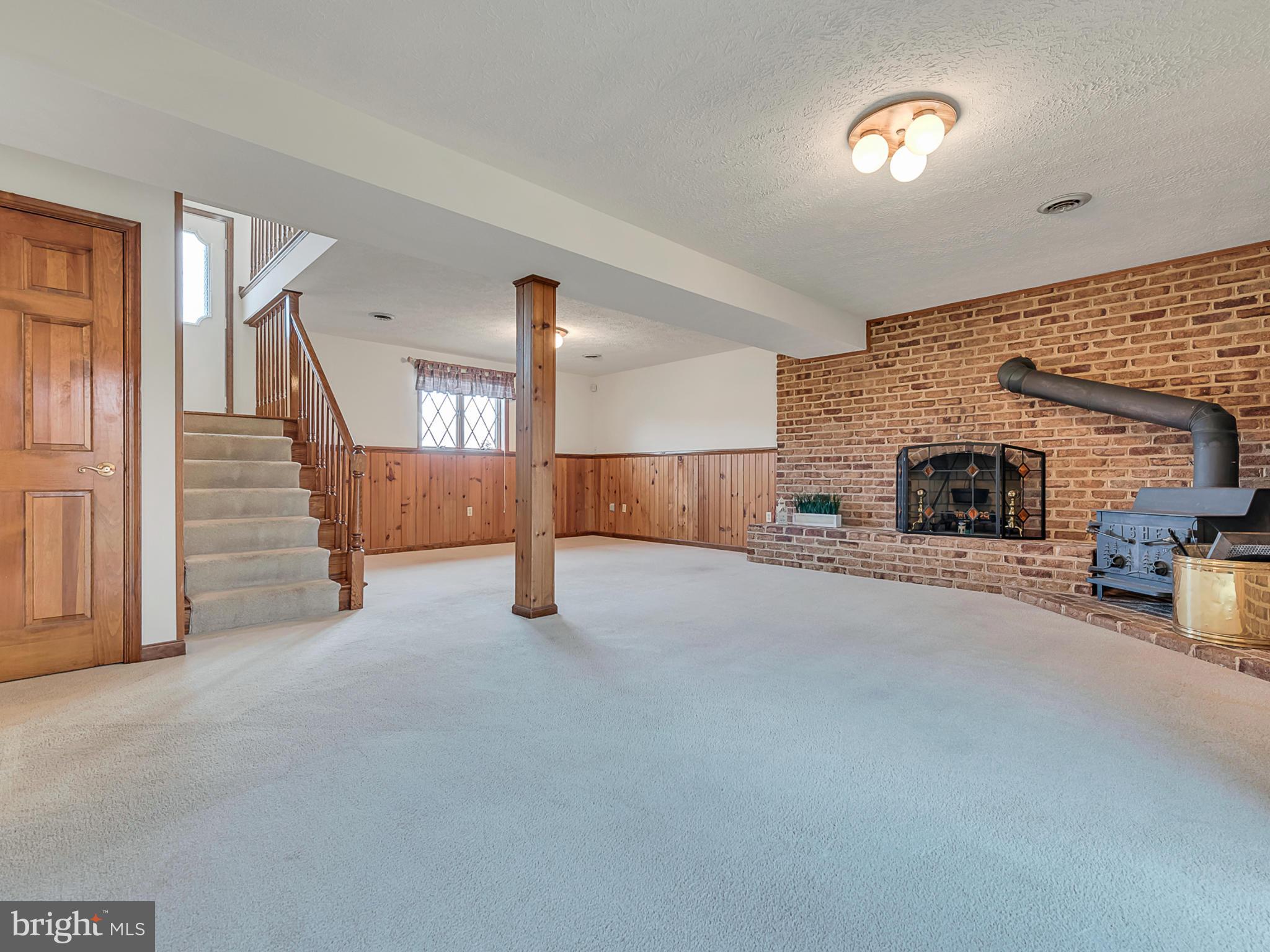 13410 New Windsor Road Union Bridge, MD 21791 - Photo 17 of 30 Family Room