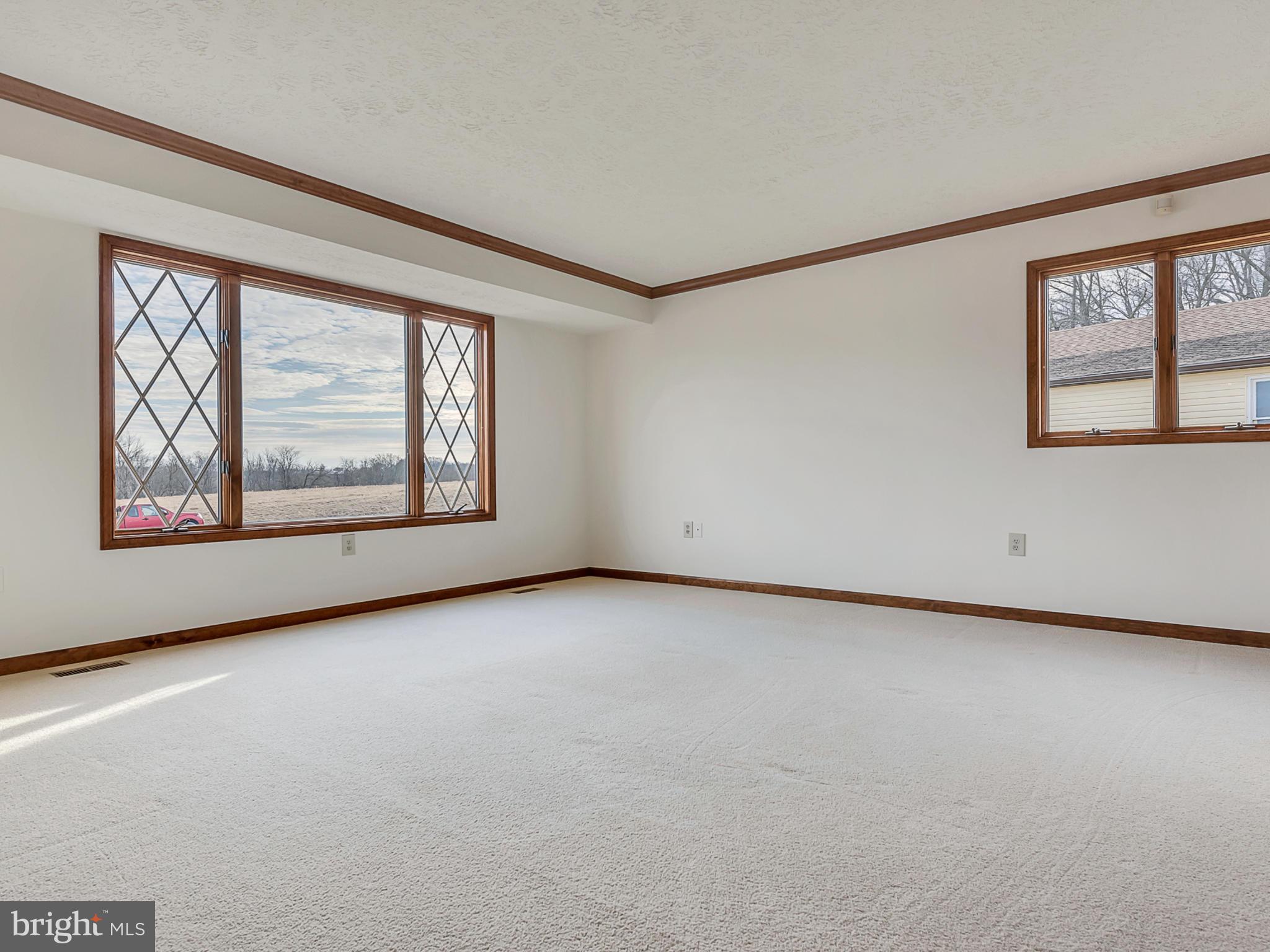 13410 New Windsor Road Union Bridge, MD 21791 - Photo 4 of 30 Living Room