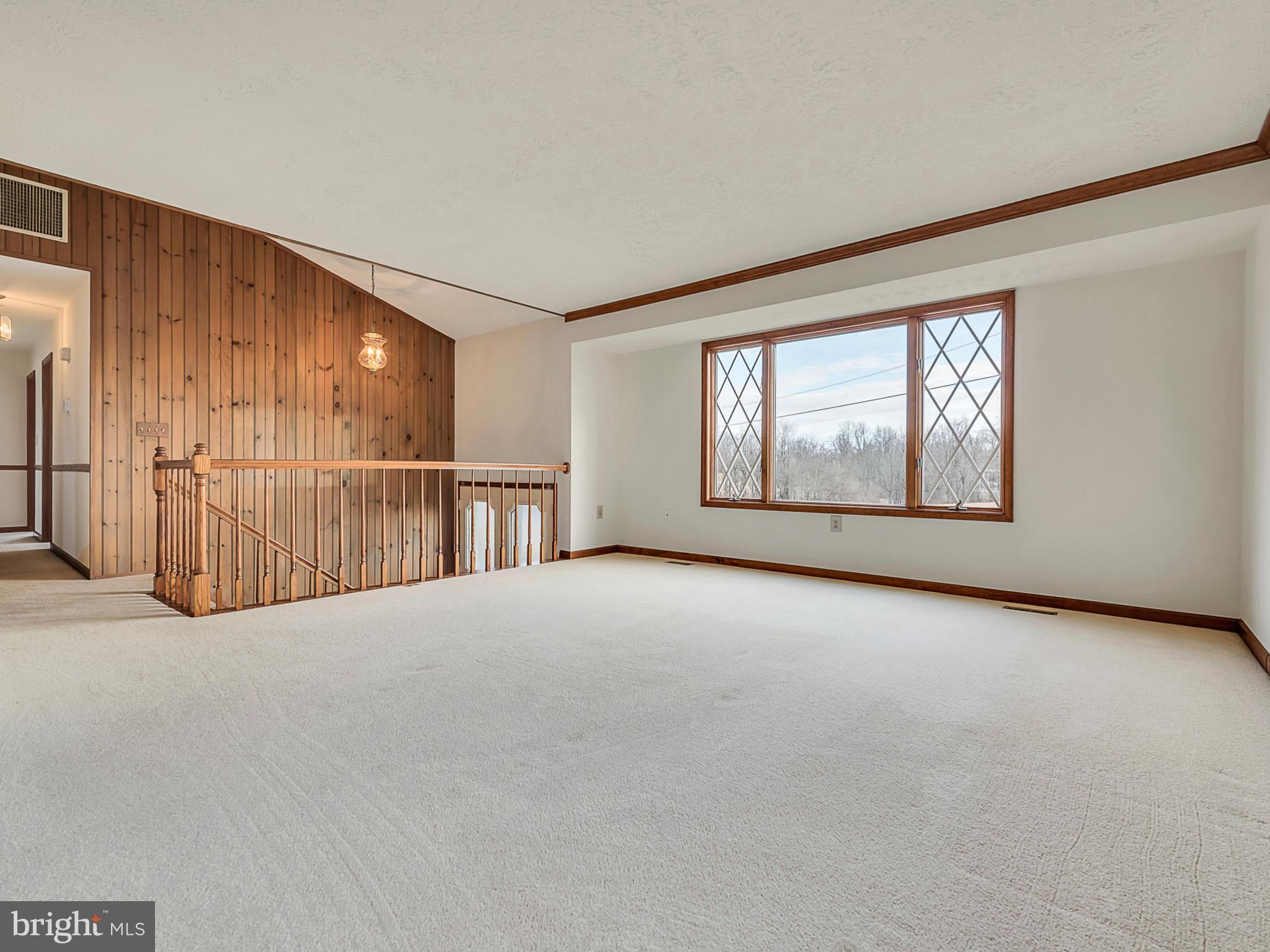 13410 New Windsor Road Union Bridge, MD 21791 - Photo 5 of 30 Living Room