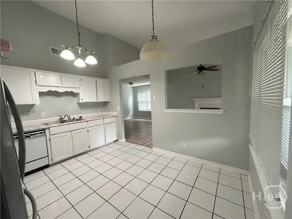 $2,150 | 137 Ropemaker Lane, Savannah, GA 31410