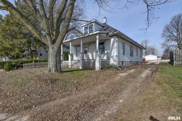 $69,900 | 907 East Park Street, Taylorville, IL 62568