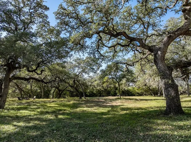 $1,030,000 | 3377 O Quinn Branch Road, La Grange, TX 78945