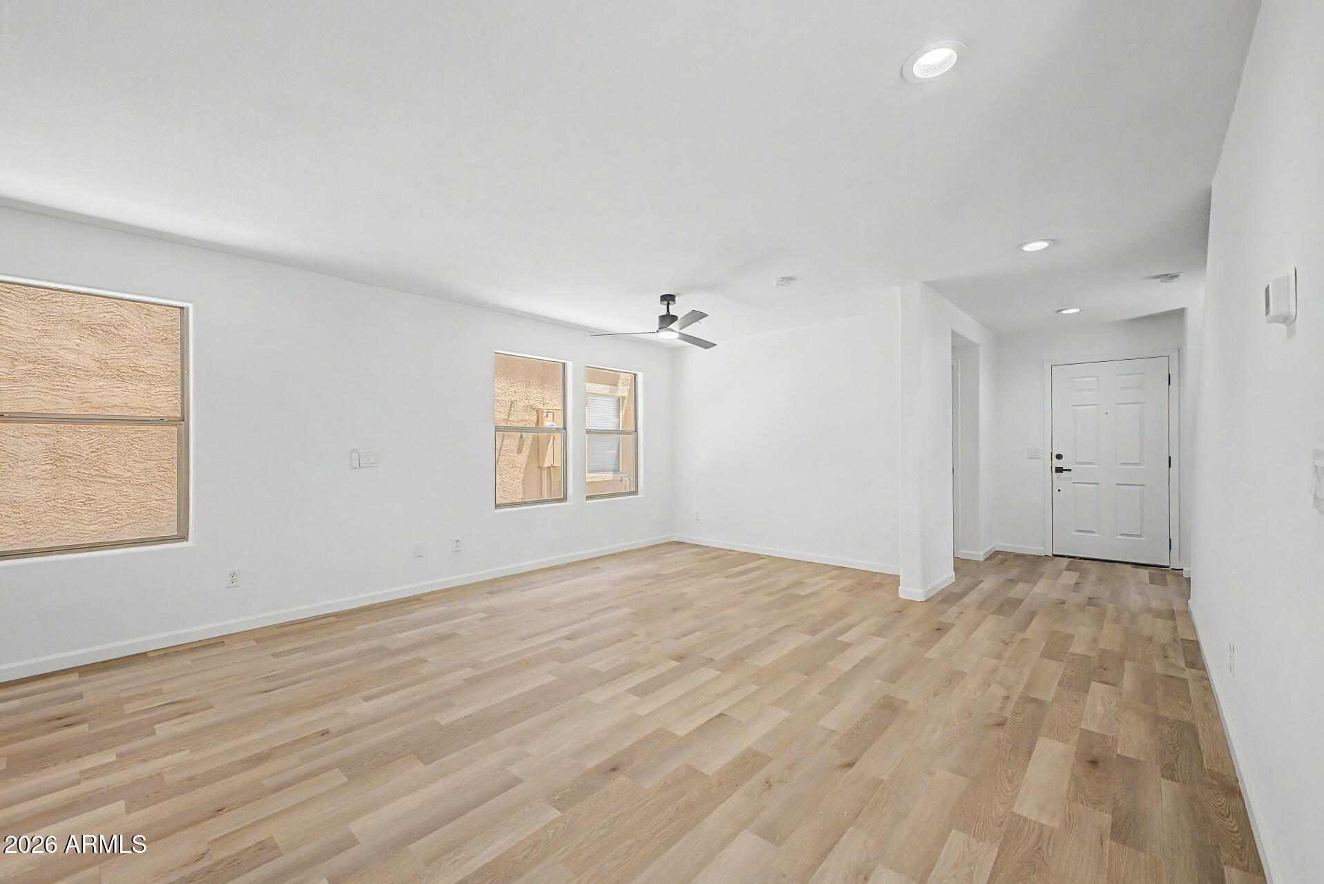 6452 West Ruth Avenue Glendale, AZ 85302 - Photo 8 of 35 a view of an empty room and window