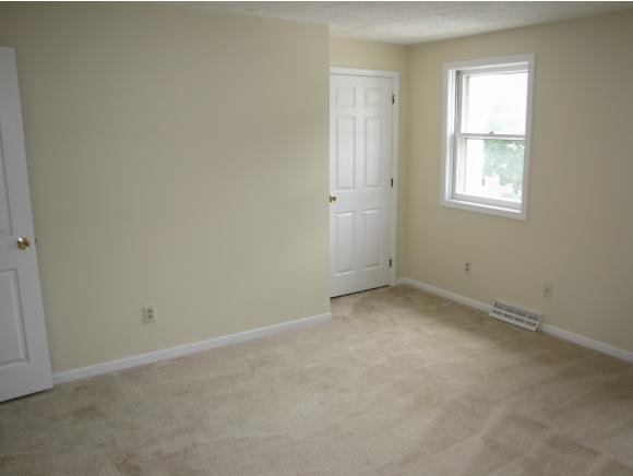 271 Winding Pond Road, Unit 271 Londonderry, NH 03053 - Photo 13 of 22 Gallery Image 13