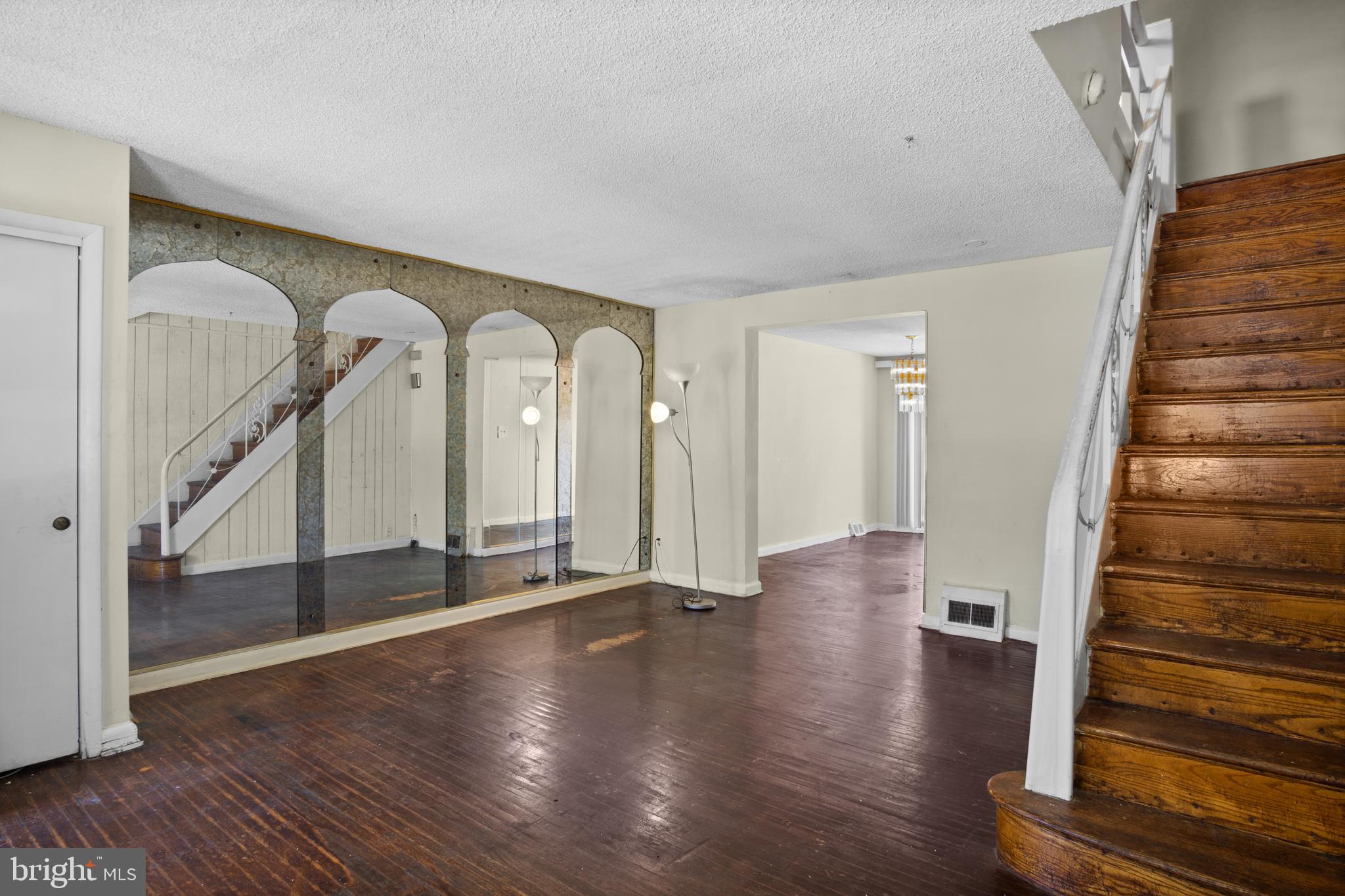 8632 Rugby Street Philadelphia, PA 19150 - Photo 7 of 24 Gallery Image 7