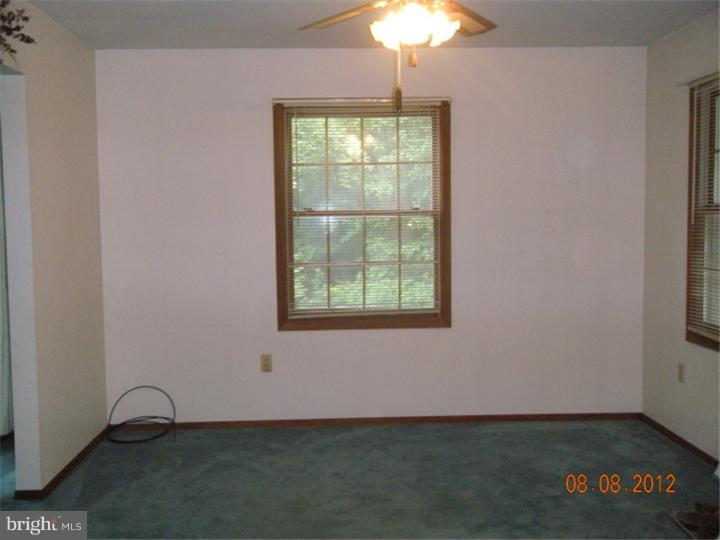 270 Meany Road Wrightstown, NJ 08562 - Photo 3 of 16 Dining Room