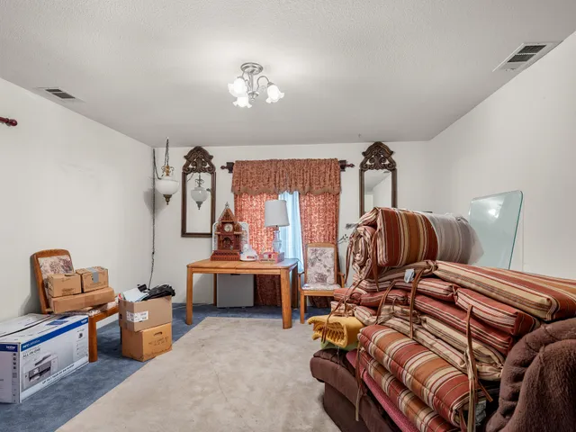 $484,900 | 13847 Clydesdale Run Lane, Victorville, CA 92394