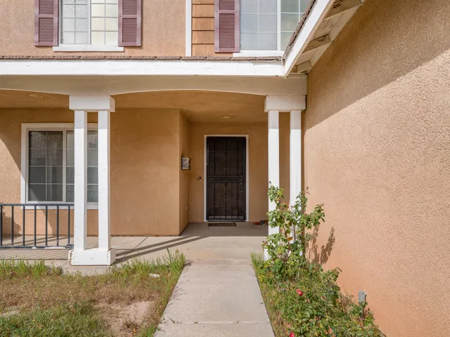$484,900 | 13847 Clydesdale Run Lane, Victorville, CA 92394