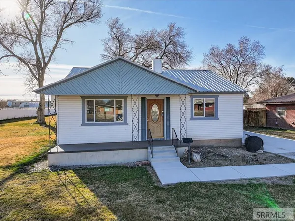 $399,000 | 570 South Park Avenue, Shelley, ID 83274