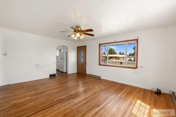 $399,000 | 570 South Park Avenue, Shelley, ID 83274
