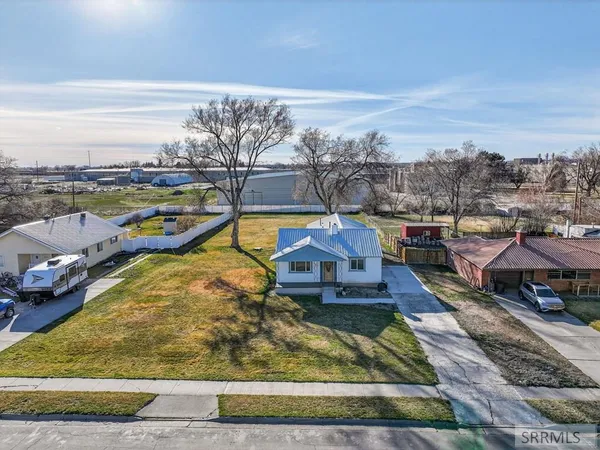 $399,000 | 570 South Park Avenue, Shelley, ID 83274