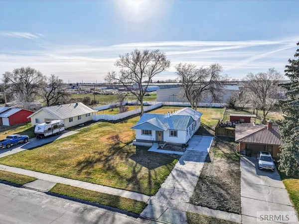 $399,000 | 570 South Park Avenue, Shelley, ID 83274