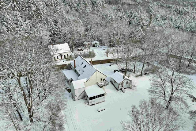 $650,000 | 11 White Plains Road, Webster, NH 03303