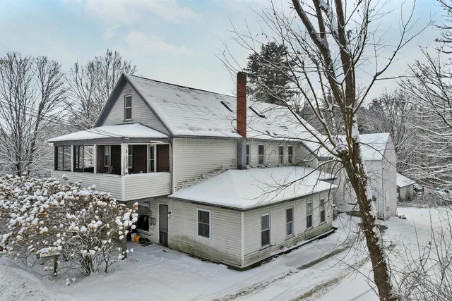 $650,000 | 11 White Plains Road, Webster, NH 03303