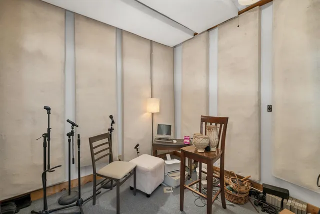 $650,000 | 11 White Plains Road, Webster, NH 03303